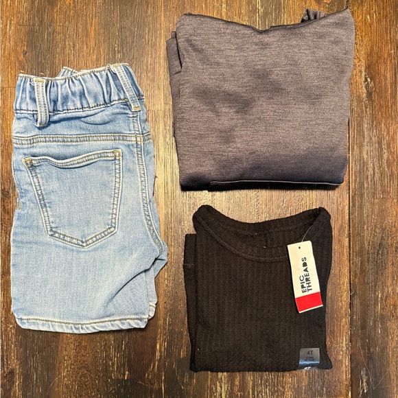4T boy bundle Black and Gray Tops with Light Blue Denim Shorts - Picture 1 of 4
